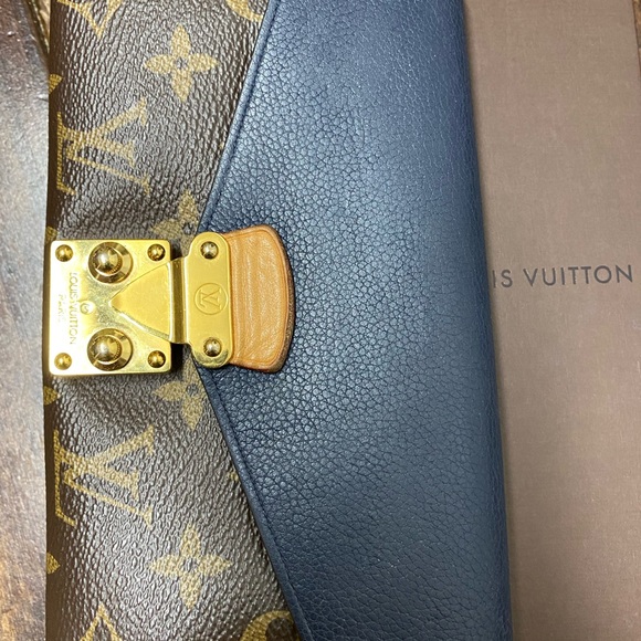 Louis Vuitton Pallas long bifold wallet - Picture 9 of 9